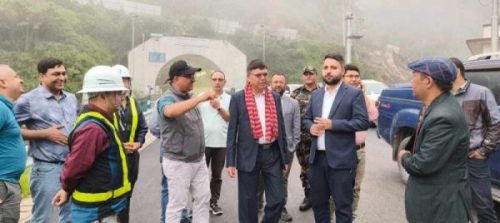 नागढुङ्गा सुरुङ मार्ग संचालनको तयारी गर्न मन्त्री दाहालको निर्देशन