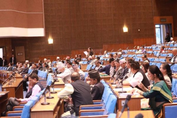 सांसदहरुद्वारा आन्दोलनरत उखु किसानका माग सुनुवाइ गर्न आग्रह