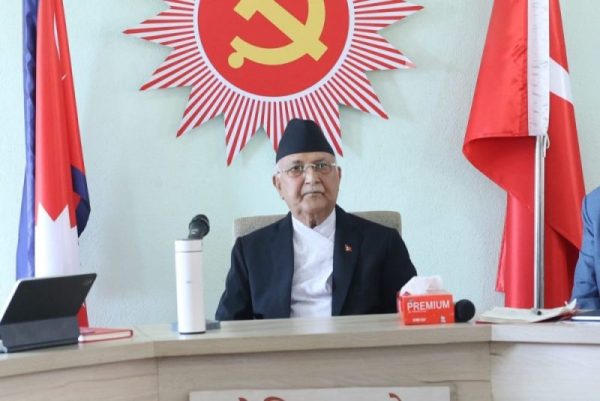 विधान निर्माण गर्ने काममा पार्टीका नेतालाई रचनात्मक र सकारात्मक भूमिका खेल्न ओलीको निर्देशन