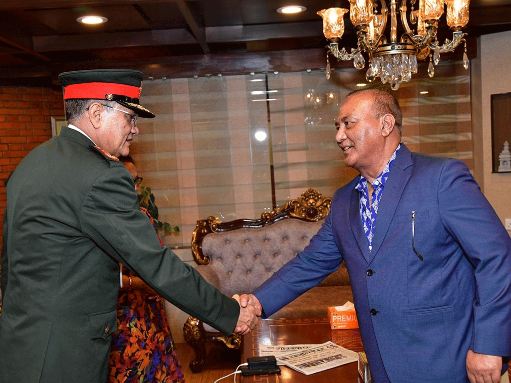 थाइल्याण्ड भ्रमण पूरा गरी प्रधानसेनापति सिग्देल स्वदेश फिर्ता