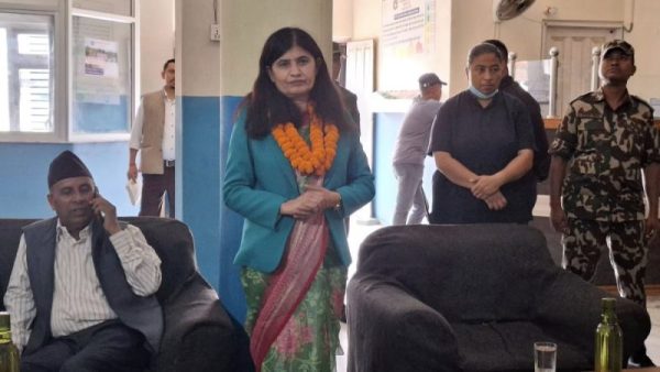 कर्मचारीले जनतालाई खुसी बनाउने गरी सेवालाई चुस्त बनाउनुपर्छः मन्त्री न्यौपाने