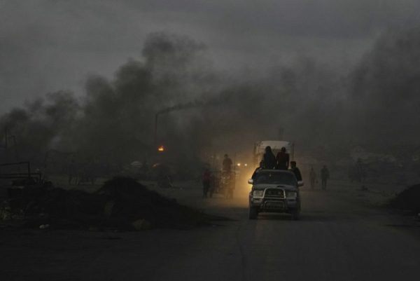 गाजामा इजरायली आक्रमण तीव्र, सयौं नागरिक विस्थापित