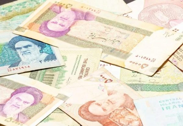 युरोपेली ‘स्न्यापब्याक’ प्रतिबन्धको खतराबीच इरानी रियाल रेकर्ड न्यूनमा