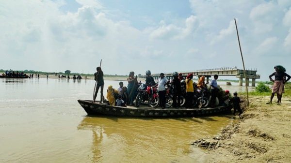 चौध वर्षमा पनि बनेन कमलामा पुल