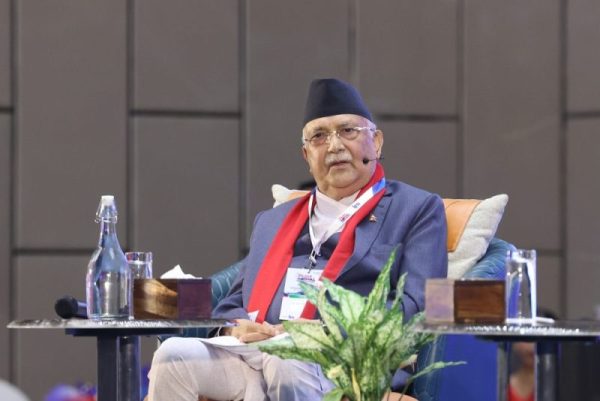 प्रधानमन्त्रीले विश्वासको मत लिनुपर्ने आदेशको माग गर्दै सर्वोच्चमा रिट