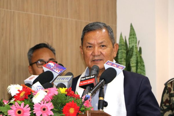 सरकारका प्रवक्ता पृथ्वीसुब्बा गुरुङको घरमा आन्दोलनकारीद्वारा आगजनी