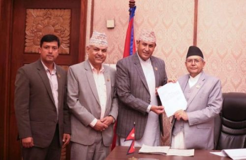 रामहरिले सभामुखलाई बुझाए राजीनामा