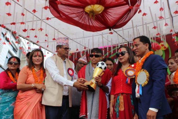 कप्तान भण्डारी तनहुँमा सम्मानित