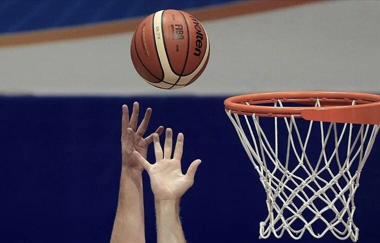 प्रिमियर र क्वासन बने च्याम्पियन