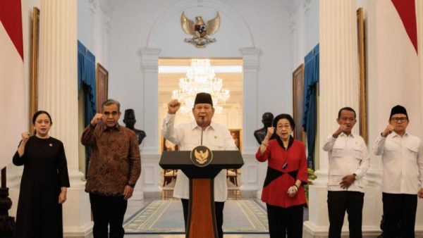 इन्डोनेसियाका राष्ट्रपतिद्वारा सांसदको सुविधा कटौतीको घोषणा