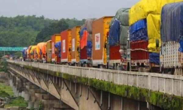 पूर्वीनाका काँकरभिट्टाबाट साउन महिनामा एक अर्ब २३ करोडको कृषि जन्यवस्तु निर्यात