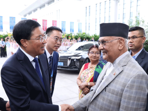 प्रधानमन्त्री ओली बेइजिङमा