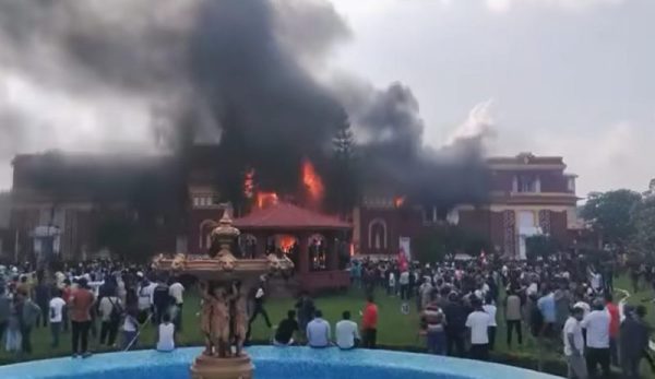 राष्ट्रपति कार्यालय शीतलनिवासमा पनि आगजनी