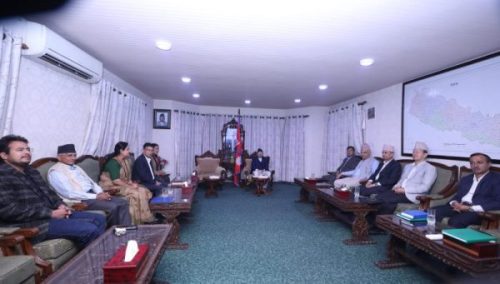 सर्वोच्च जाने विषयमा सभामुख  दलहरुसँगको छलफलमा