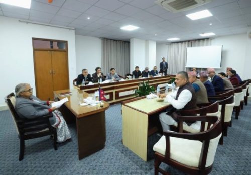 ऋण मिनाहा गर्नुपर्ने दुर्गा प्रसाईँको मागबारे प्रधानमन्त्रीः ऋण मिनाहा गर्ने विषय राज्यले कसरी थेग्न सक्छ ?