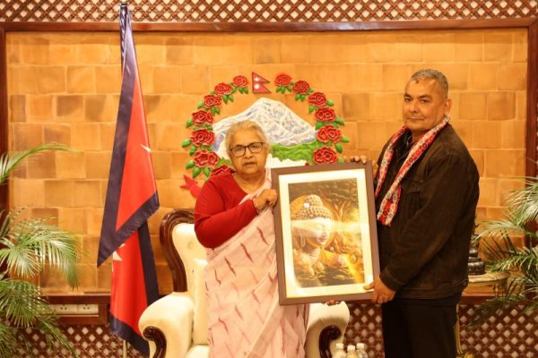 जनताबाट आफ्ना मुद्दा अनुमोदन गराउन दुर्गा प्रसाईँलाई प्रधानमन्त्रीको सुझाव