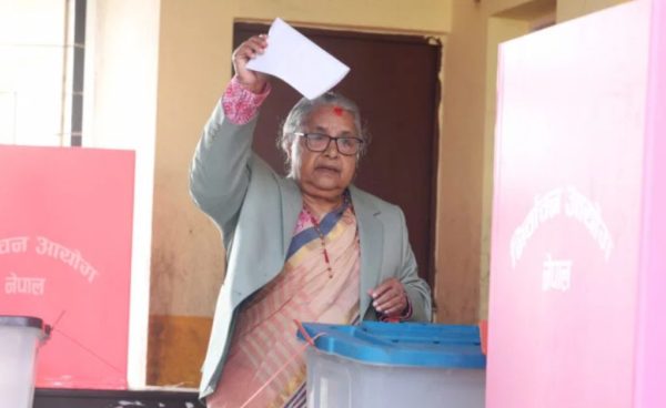 प्रधानमन्त्री कार्कीद्वारा  मतदान