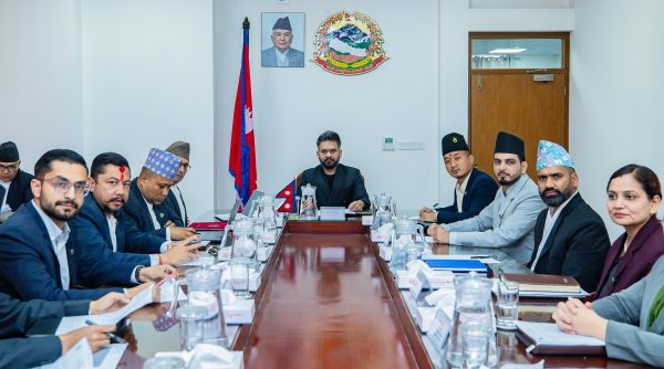 विद्यालय शिक्षालाई क्रमशः अनिवार्य र निःशुल्क बनाउने सरकारको योजना