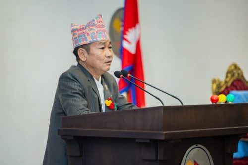 उचित विकल्प विना सुकुम्बासीलाई नहटाउन  हर्क साम्पाङको आग्रह