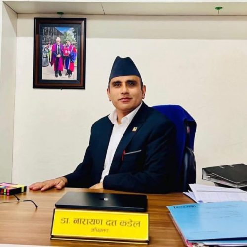 सर्वोच्चद्वारा  महान्यायाधिवक्ता कँडेलको योग्यतासम्बन्धी रिटमा कारण देखाउ आदेश जारी