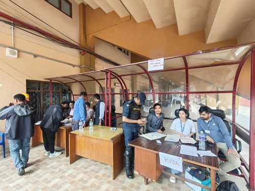 रङ्गशालामा सुकुम्बासीको  ‘स्क्रिनिङ,  चार परिवारलाई  पठाइयो कीर्तिपुर