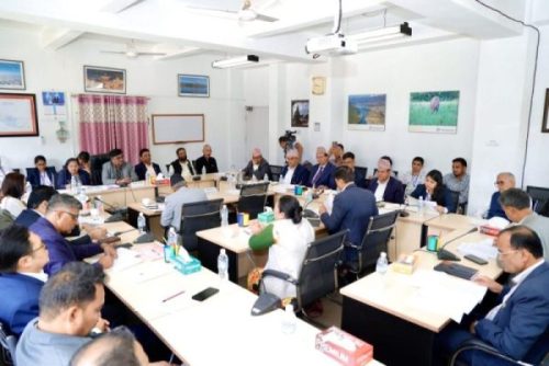 ‘भोट बढाउन विमानस्थल थप्ने योजना नबनाऔं’