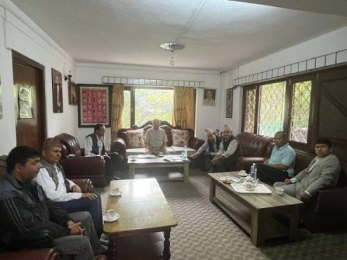 वामपन्थी पार्टीहरुलाई एकैठाउँमा ल्याउने पहल गर्दै झलनाथ