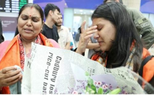 इजरायल पुगेकी विपिनकी आमाको आग्रहः हमास, उसलाई अहिले घर फर्काऊ(भिडियोसहित)