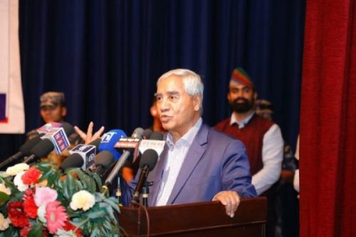 पूर्वप्रधानमन्त्री देउवा सिंगापुरबाट हङकङ प्रस्थान