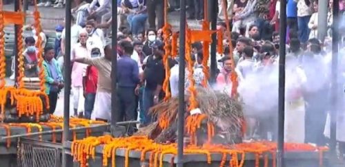 जेनजी प्रदर्शनमा ज्यान गुमाएकाको पशुपतिमा राष्ट्रिय सम्मानका साथ अन्त्येष्टि(फोटोफिचर)