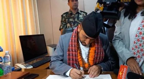 देशका १० प्रमुख सहरका सार्वजनिक स्थलमा निःशुल्क इन्टरनेट सेवा उपलब्ध गराउने संचारमन्त्रीको पहिलो निर्णय