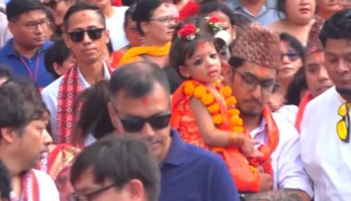 आर्यतारा शाक्यलाई नयाँ कुमारीका रूपमा कुमारी घरमा भित्र्याइयो