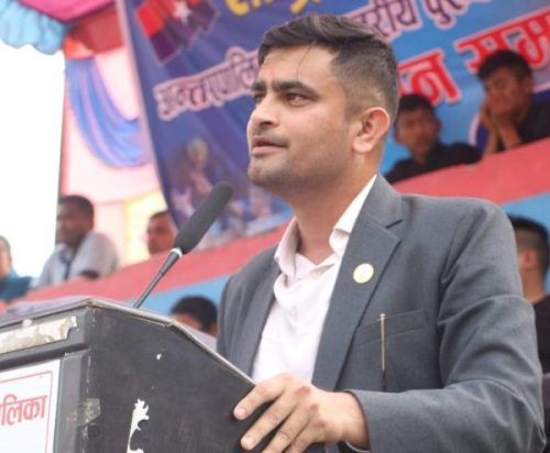 ‘झोले’ र ‘हनुमान’ बनेकोमा एमाले नेता पुरीको  आत्मालोचना