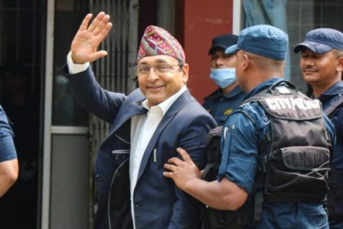 टोपबहादुर फर्किए कारागार