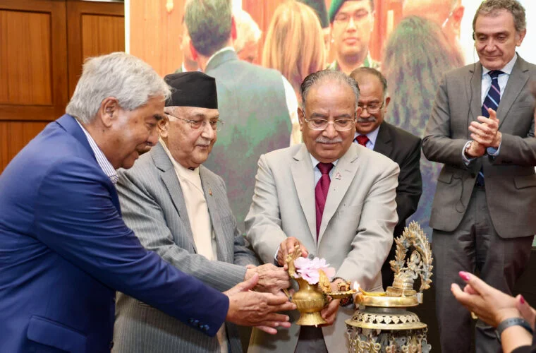 ‘लामो समय नेतृत्वमा बसेर राजनीतिलाई असफल बनाइरहेका मुख्य पात्रहरुलाई बिदा नगरिकन दलहरुको पुनर्गठन असम्भव’