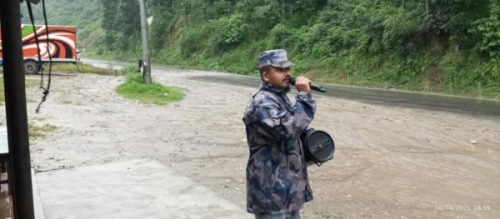 बाढी पहिरोको जोखिमयुक्त क्षेत्रमा सशस्त्र प्रहरी बलको पट्रोलिङ तथा माइकिङ (भिडियो)