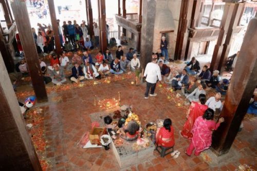 वसन्तपुरमा अञ्जली दिदीको सामूहिक भाइटीका