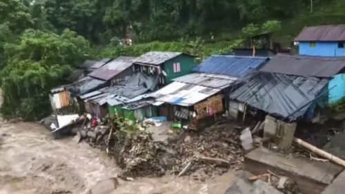 दार्जिलिङमा भीषण  बाढीपहिरो, कम्तीमा २० जनाको मृत्यु