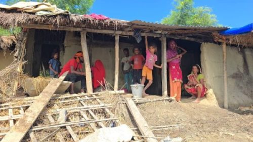 सामान्य विवादले ठूलो रुप लिँदा दलित बस्तीमा तोडफोड र लुटपाट