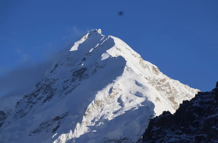 यस याममा ३०० विदेशी पर्यटकद्वारा कञ्चनजङ्घा हिमाल क्षेत्र भ्रमण