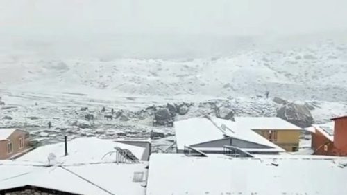 बाक्लो हिमपातले खुम्बुको जनजीवन प्रभावित