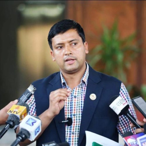 प्रहरीबाट लुटिएका हतियारबारे गृहमन्त्री अर्याल जानकार रहेको एमाले नेता बर्तौलाको दाबी