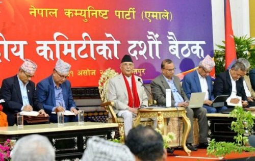 मैले हट्नुपर्छ कि पर्दैन भनेर केन्द्रीय कमिटीले भन्ने हो, फेसबुकले  होइनः अध्यक्ष ओली