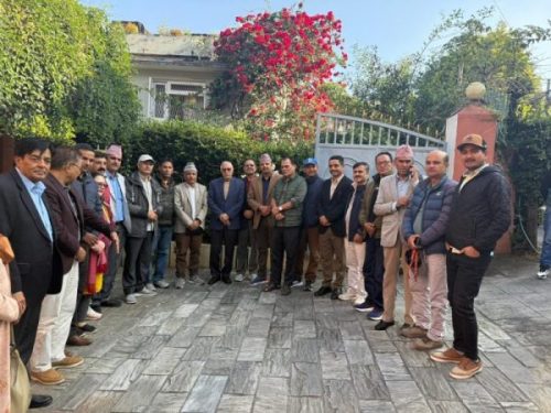 महाधिवेशनको अबिलम्ब कार्यतालिका ल्याउन शेखरसँग विशेष महाधिवेशन पक्षधर नेताहरुको आग्रह