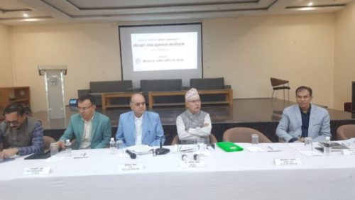 राजस्व चुहावटमा देखिएको कमजोरी आपसी समन्वयबाट समाधान गर्नुपर्छः अर्थमन्त्री खनाल
