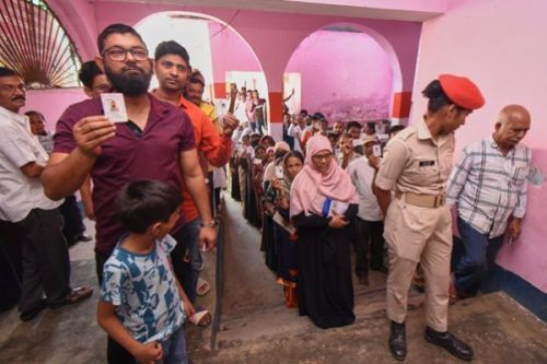बिहारमा मतदान, प्रधानमन्त्री मोदीका लागि ‘लोकप्रियताको परीक्षा’