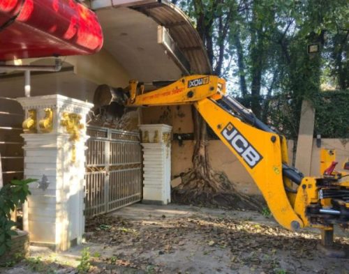 स्काउटको जग्गामा पूर्वमन्त्री खडेकाले बनाएका संरचनामा महानगरले चलायो डोजर