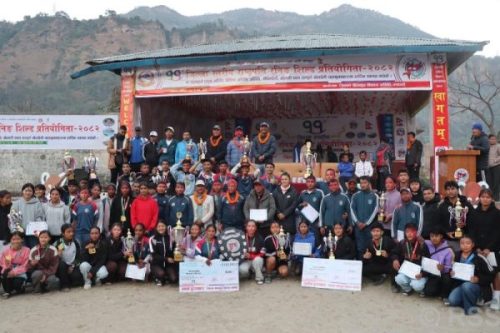 जिल्लास्तरीय राष्ट्रपति रनिङ शिल्डको उपाधि बेनी नगरपालिकालाई