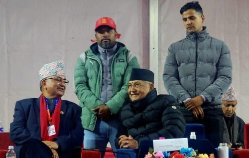 एमालेको नेतृत्व चयनका लागि आज मतदान