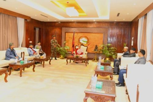 तीन दलका शीर्ष नेतालाई प्रधानमन्त्रीको आग्रहः स्थिर र दिगो लोकतन्त्रका लागि चुनाव सफल पारौं
